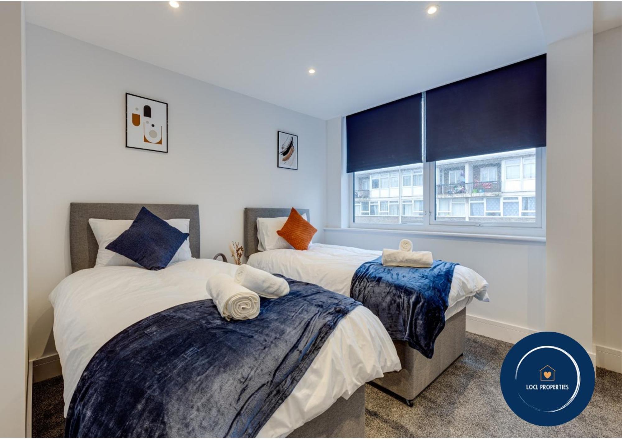 Raglan 3 - Central Apartment With Free Parking Scarborough Bagian luar foto